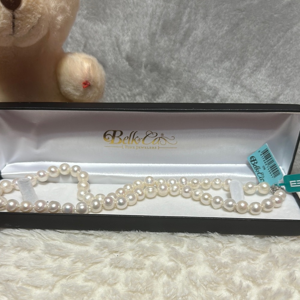 Belk & Co. Pearl Necklace fine jelelewers